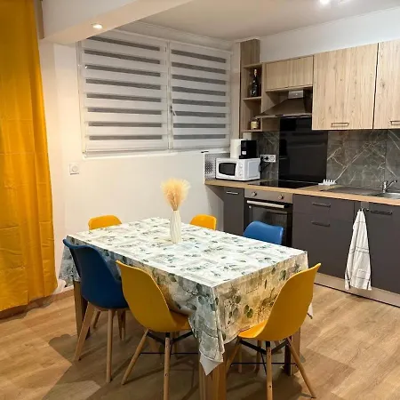 Hsc Lyl Lumineux * Эрувиль-Сен-Клер